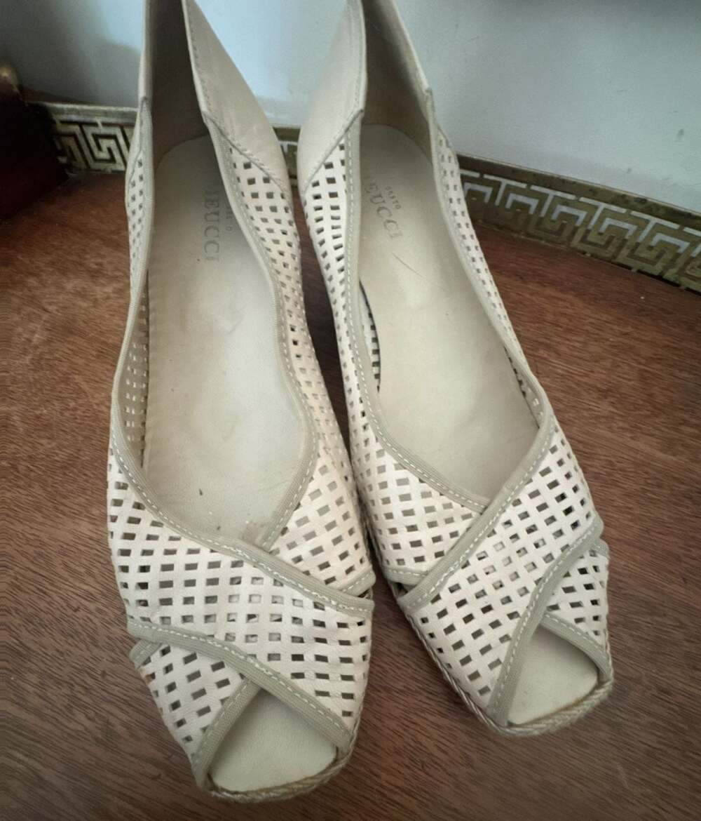 Sesto Meucci Wedge Sandals Size 9 Off White Perforated Leather